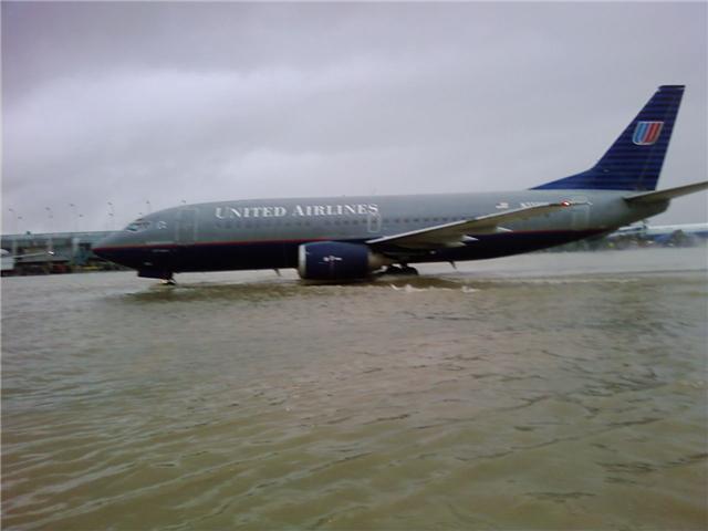 Name:  Flooded Chennai Airport............... YESTERDAY (9).jpg
Views: 4180
Size:  26.1 KB
