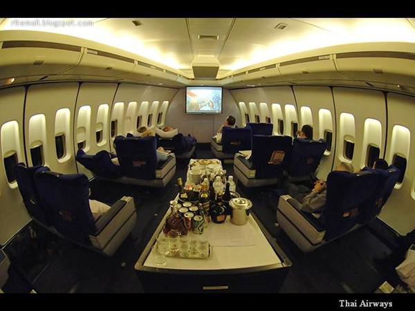 Name:  Some Luxury Airline Pictures (11).jpg
Views: 397
Size:  38.5 KB