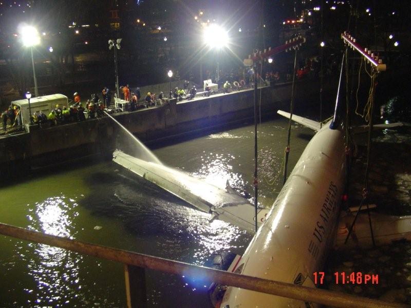 us-air-salvage-hudson-river-ny-download_5.jpg