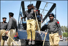 Name:  paksitani stupid police officers. working for ... .... rulers.gif
Views: 191
Size:  29.5 KB