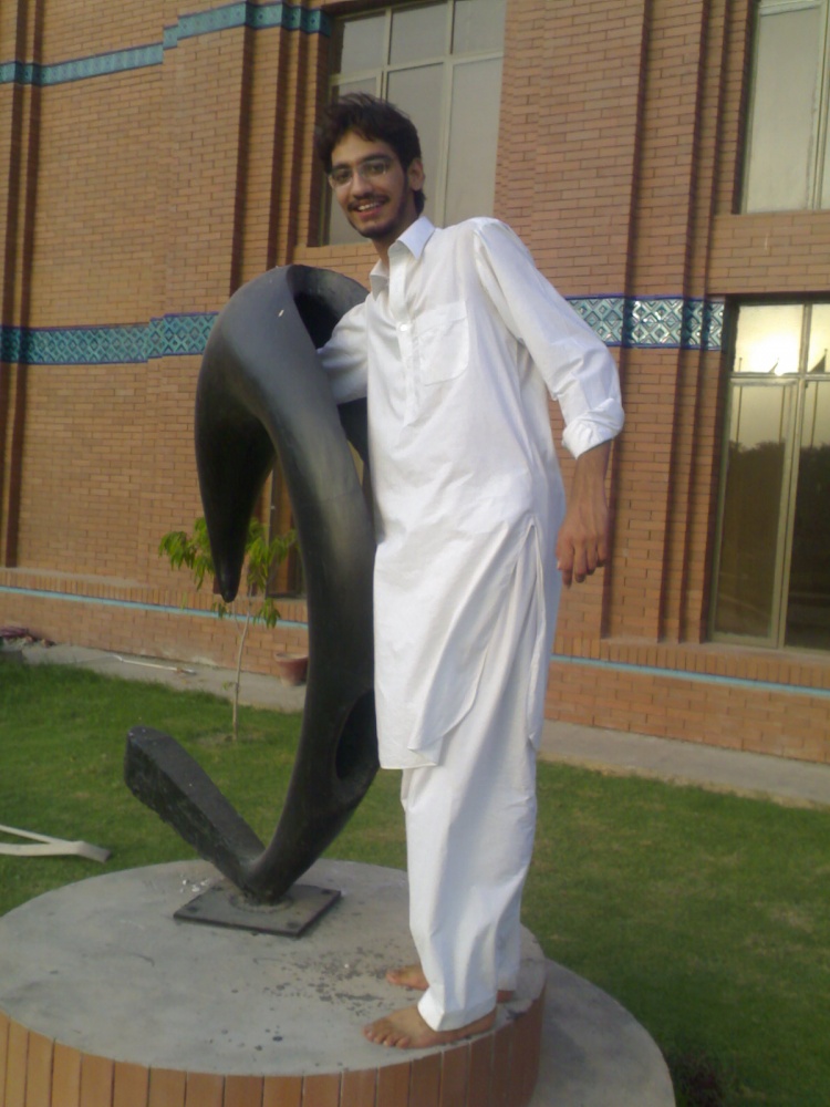 Me making fun wuth Decoration pieces outside Auditorium