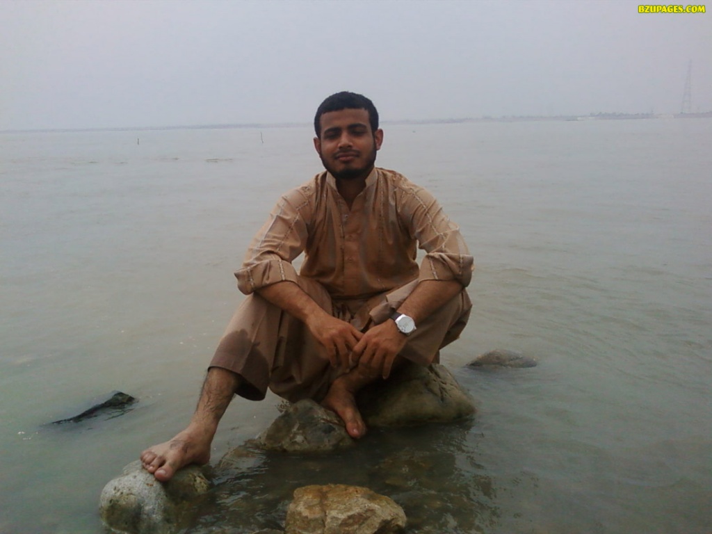 Shah Rukh Sitting on a rock