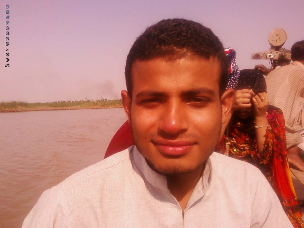 Shah Rukh in boat