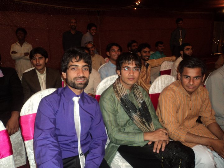 Bukhtyar with some Juniors  (Annual Dinner IT 2011