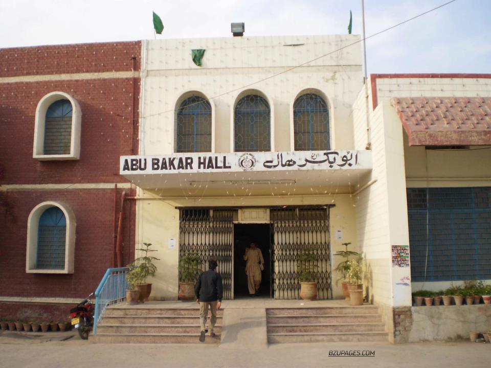 larkoun ka hostal
