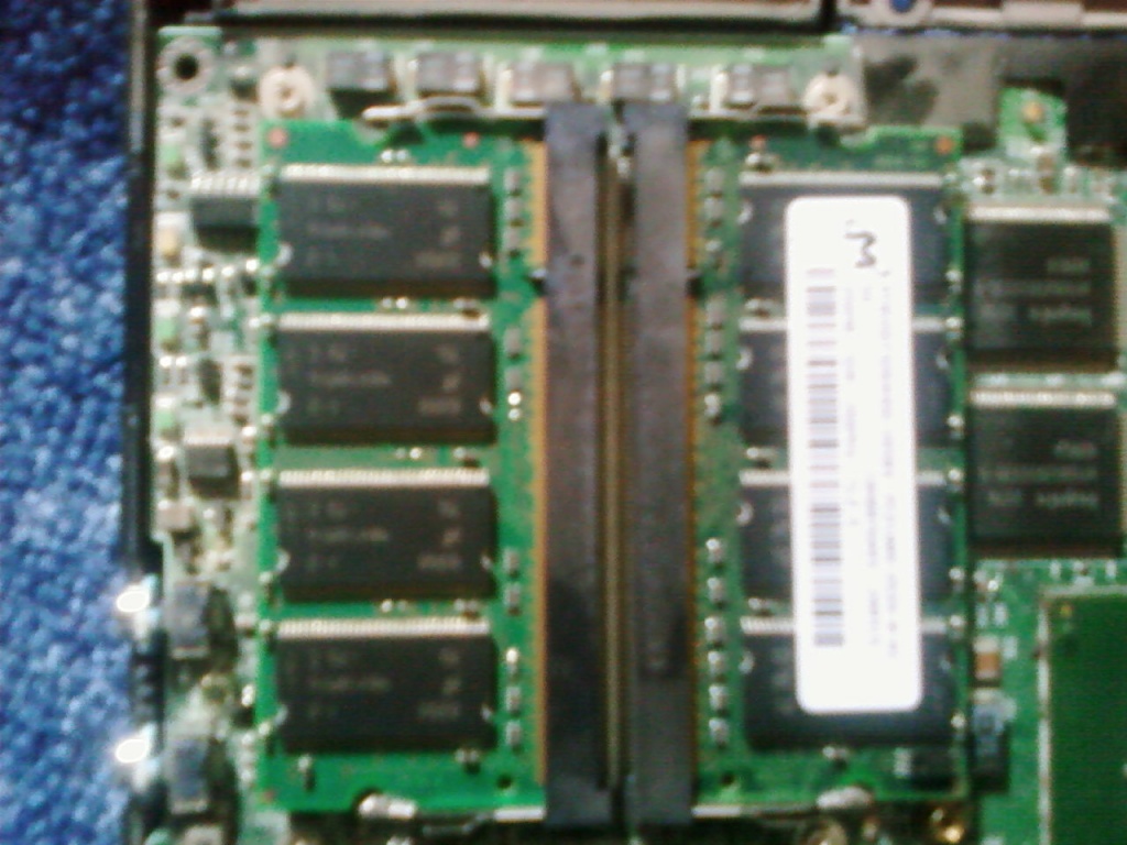 2 RAM(s)  256MB each