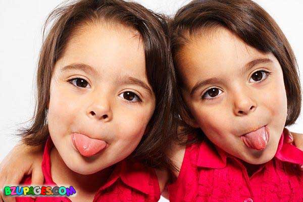 Twins in Different Moods (10)