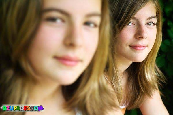 Twins in Different Moods (18)