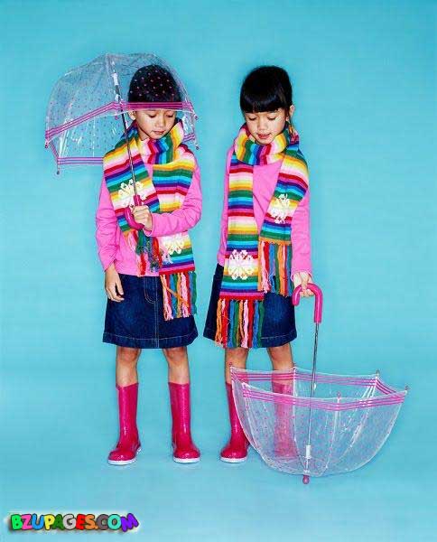 Twins in Different Moods (19)