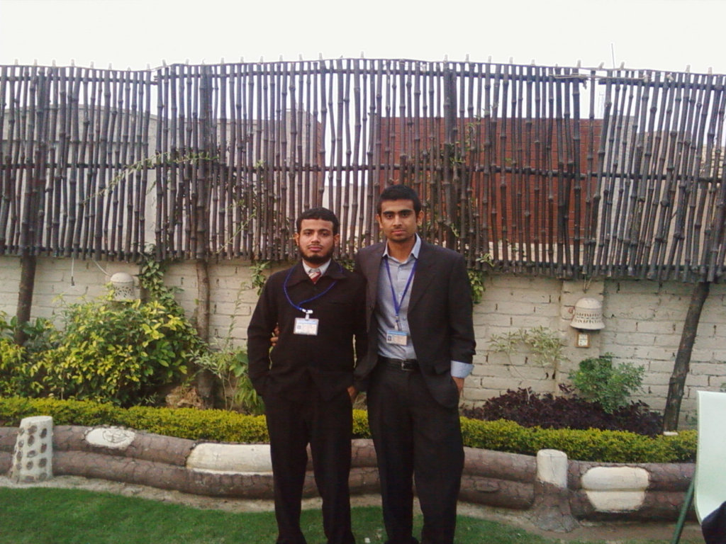 Shah Rukh and Ahmad Mushtaq, Dera inn Get together party BSIT07 11    November 23, 2009 (41)
