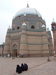 Shah Rukn-e-Alam Darbar